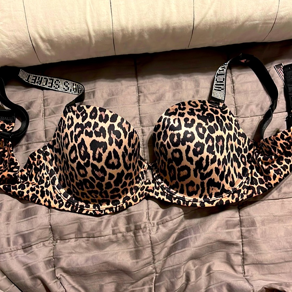 NEW Victorias Secret Bling leopard Print Bra 34D